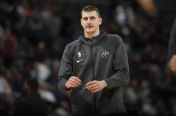 爱游戏娱乐-关于篮网翻盘步行者，拉文高光表现的信息