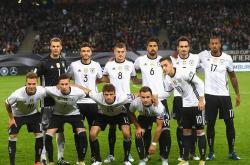 爱游戏娱乐-马赛完胜荷兰，穆勒扛起全队