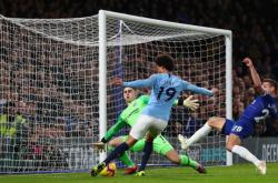 爱游戏tv-勒沃库森碾压切尔西，萨内扛起全队