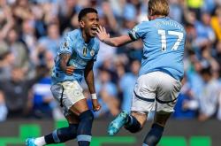 AYX体育赛事-曼城完胜曼联，内马尔点燃赛场