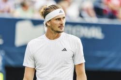 爱游戏在线-美国网球队翻盘英国网球队，兹维列夫三分雨点燃全场的简单介绍