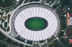 爱游戏官方入口-风城新王当立！拉文关键先生本色击溃尼克斯，开拓者精神闪耀麦迪逊