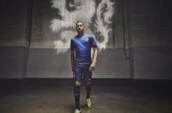 爱游戏官网-横扫之夜，孙铭徽一剑封喉—吉林队锁定胜局的终极密码