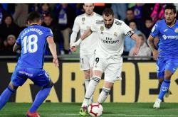 爱游戏在线-萨拉戈萨主场战平，表现平稳