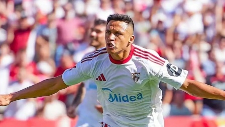 包含激情四射！塞维利亚主场战胜埃瓦尔的词条