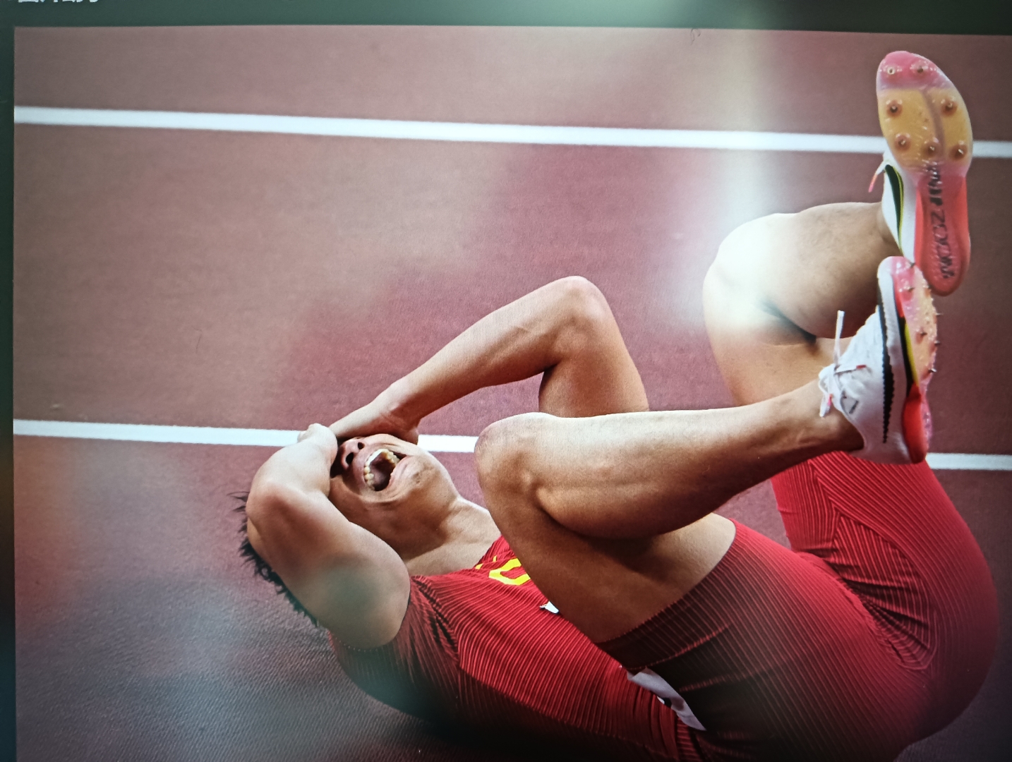 关于精彩运动瞬间，挑战极限向着胜利冲刺的信息