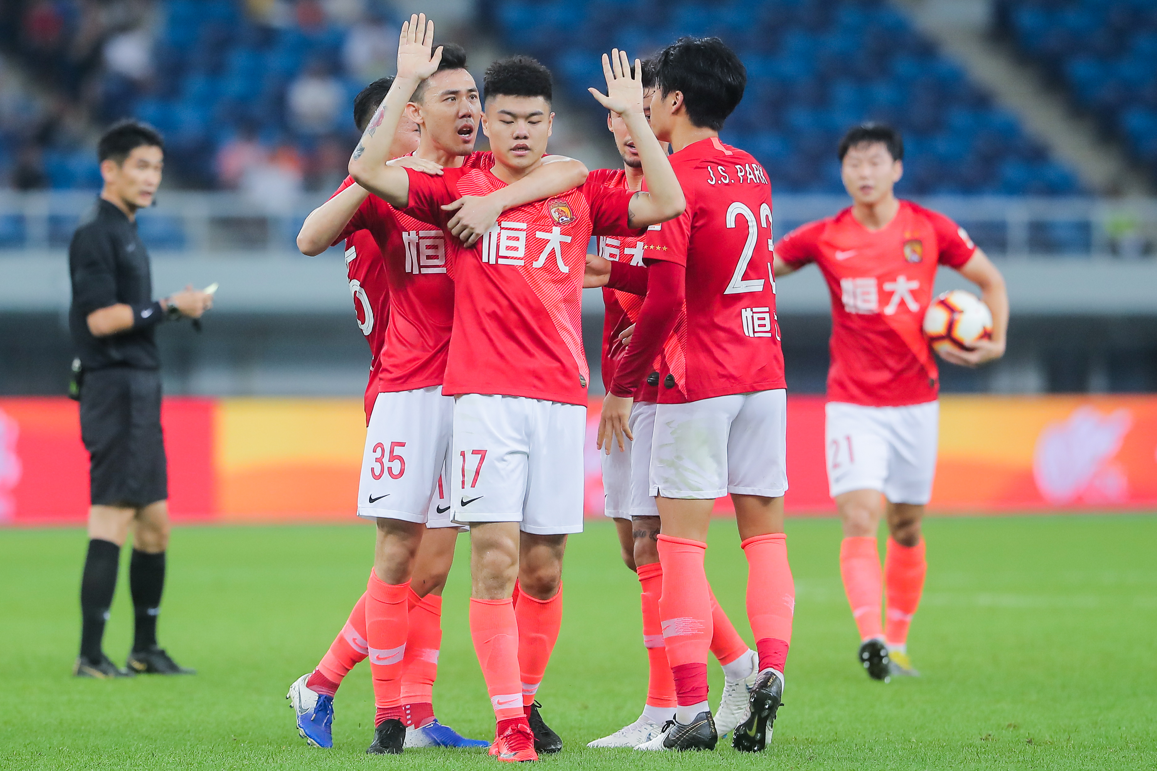 泰达客场胜利,排名节节攀升的简单介绍 泰达客场胜利,排名节节攀升的简单介绍