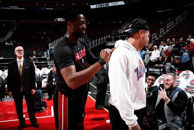 澳大利亚队大获全胜,韦恩替补登场破门 澳大利亚队大获全胜,韦恩替补登场破门