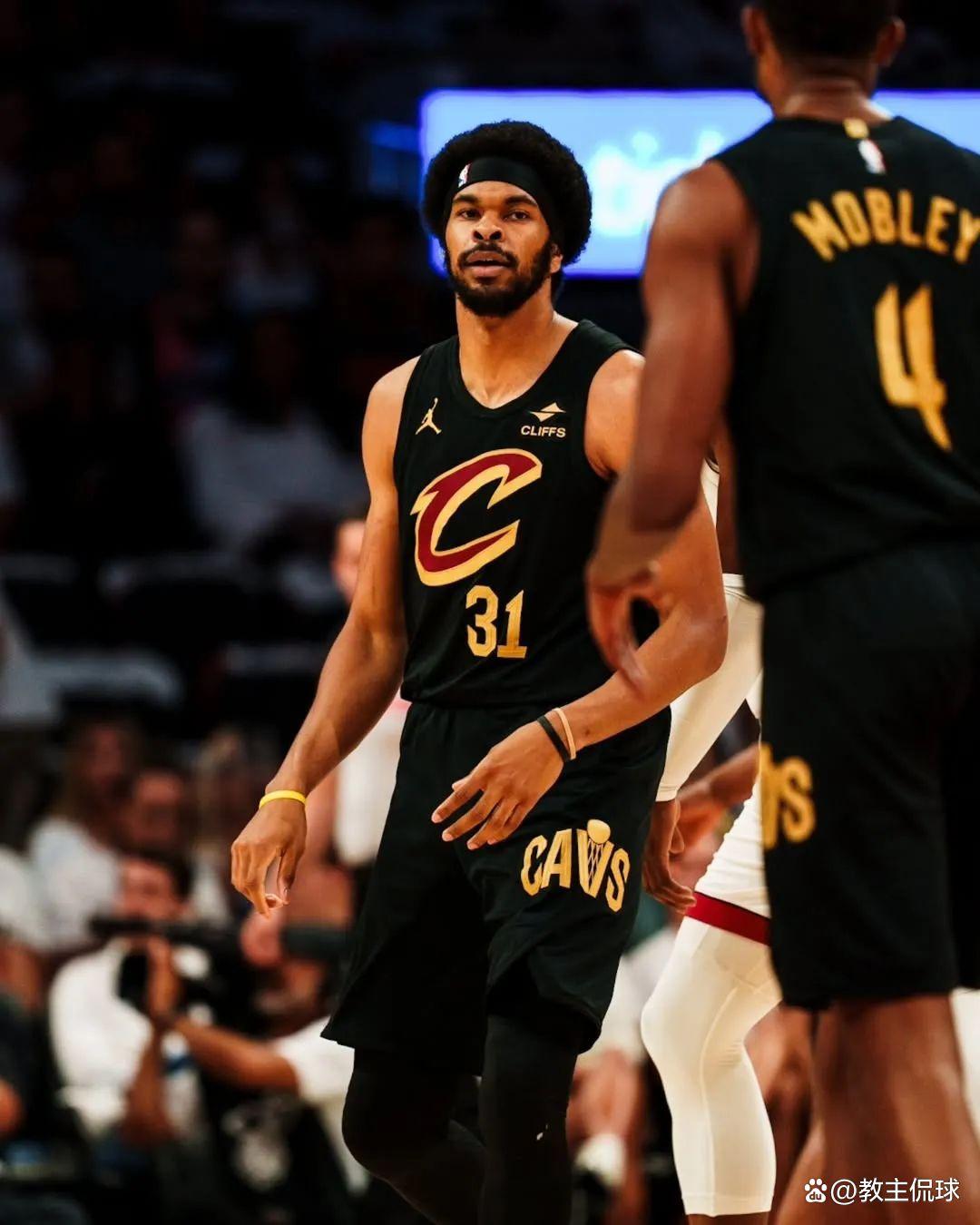 勇士全明星中锋回归,球队士气大涨的简单介绍 勇士全明星中锋回归,球队士气大涨的简单介绍