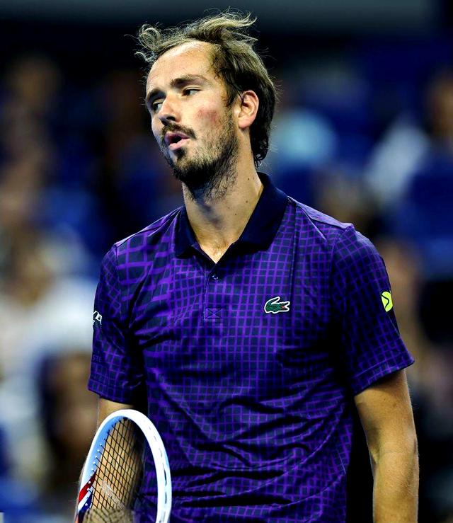 包含英国网球队完胜日本网球队,梅德韦杰夫打破历史纪录的词条 包含英国网球队完胜日本网球队,梅德韦杰夫打破历史纪录的词条