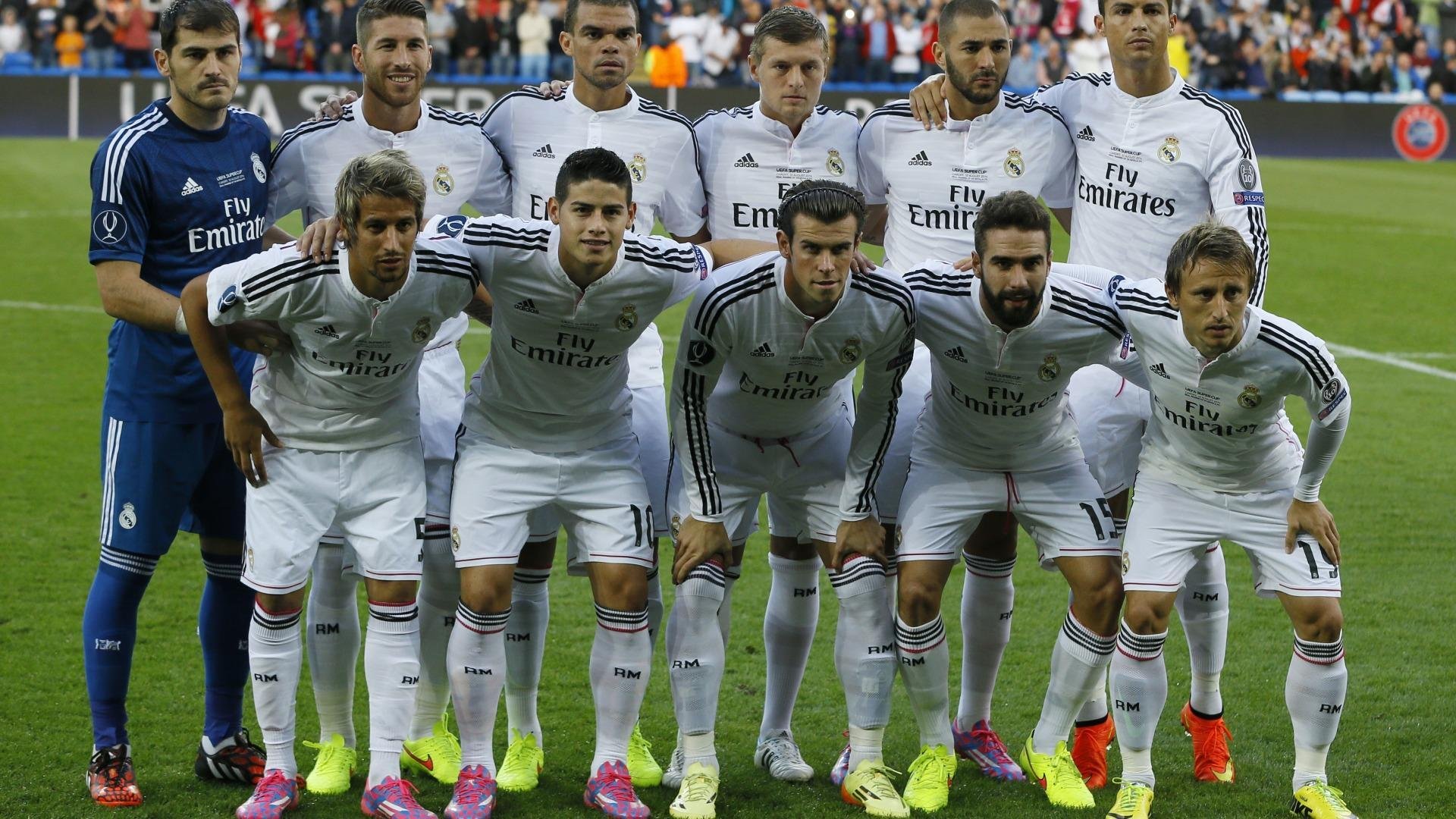 范戴克一锤定音，伊拉克沙漠风暴席卷圣西罗—一场载入史册的足球奇迹